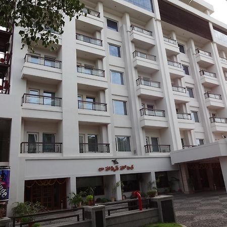 La Hospin Hotel Rājahmundry Pokój zdjęcie